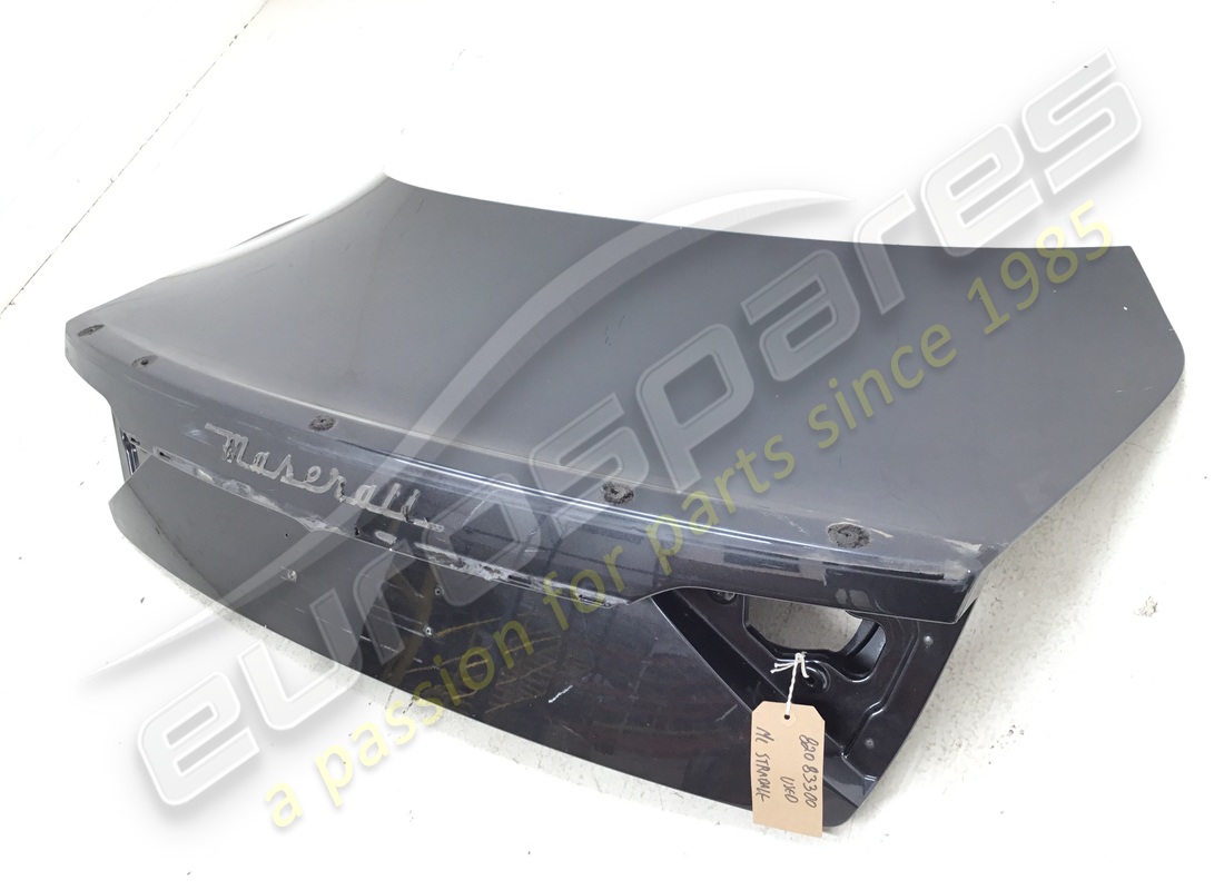 GEBRAUCHT Maserati COFANO POSTERIORE PREDISPOSTO DI FORI PER SPOILER REMOVIBILE . TEILENUMMER 82083300 (1)