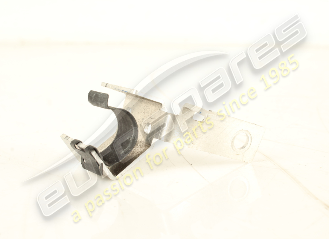verwendete lamborghini halterung. teilenummer 470103585 (2)