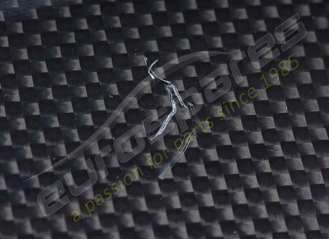 GEBRAUCHTE FERRARI RECHTE FRONTPLATTE - CARBON-WANNE. TEILENUMMER 68600800 (8) gebrauchte ferrari rechte frontplatte - carbon-wanne. teilenummer 68600800 (8)