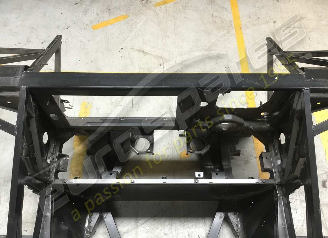 neuer lamborghini-rahmen. teilenummer 410898045 (7)