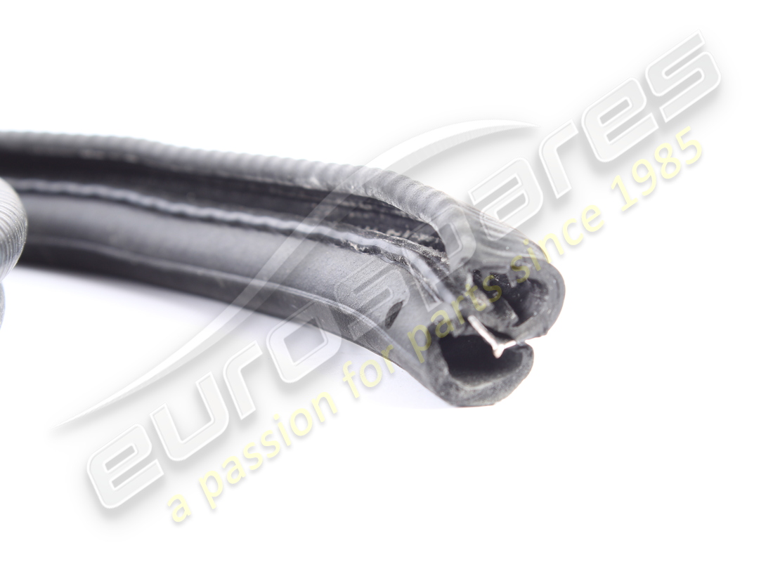 NEUER FERRARI TÜRGUMMI *PRO METER*. TEILENUMMER MC34761 (2) neuer ferrari türgummi *pro meter*. teilenummer mc34761 (2)