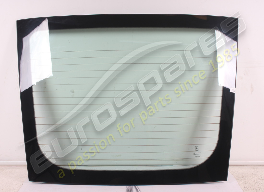 NEW FERRARI COMPLETE REAR SCREEN . PART NUMBER 762704 (1)