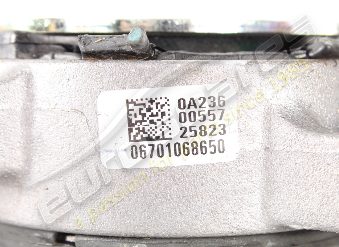 neue maserati getriebelagerung. teilenummer 670106865 (5)