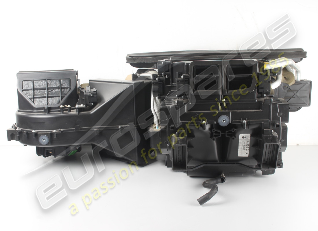 GEBRAUCHTES Maserati KOMPLETTES KLIMAANLAGEN-SET. TEILENUMMER 68462400 (1)