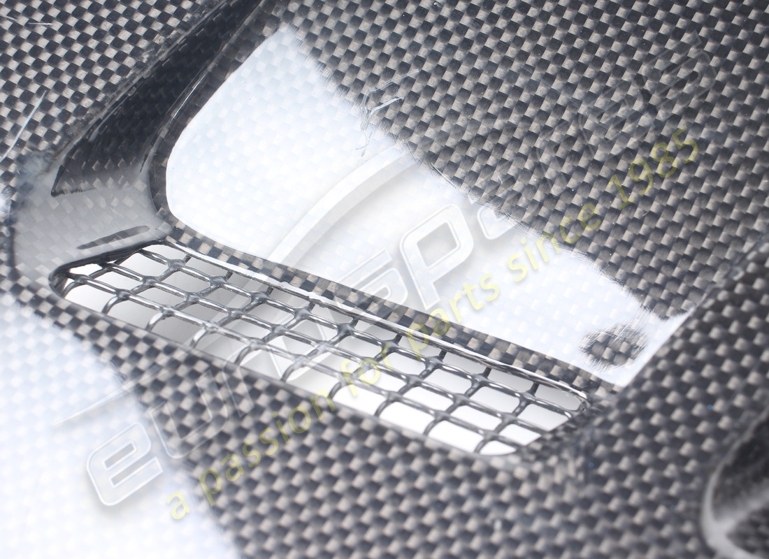 GEBRAUCHTE FERRARI RECHTE FRONTPLATTE - CARBON-WANNE. TEILENUMMER 68600800 (4) gebrauchte ferrari rechte frontplatte - carbon-wanne. teilenummer 68600800 (4)