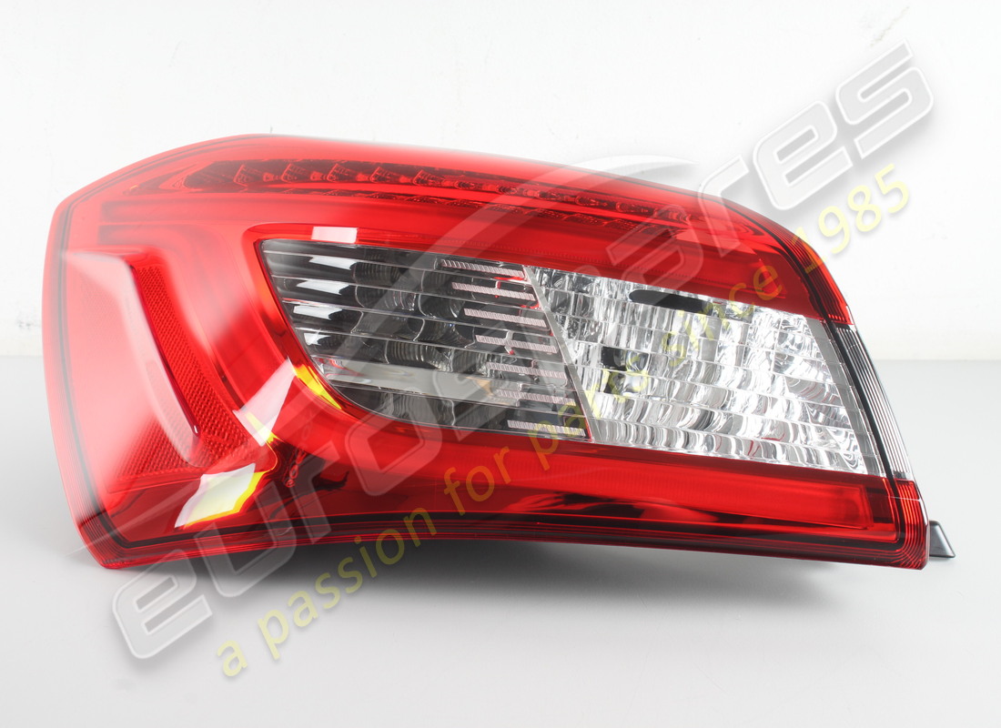 neu maserati links festes rücklicht. teilenummer 670008483 (1)