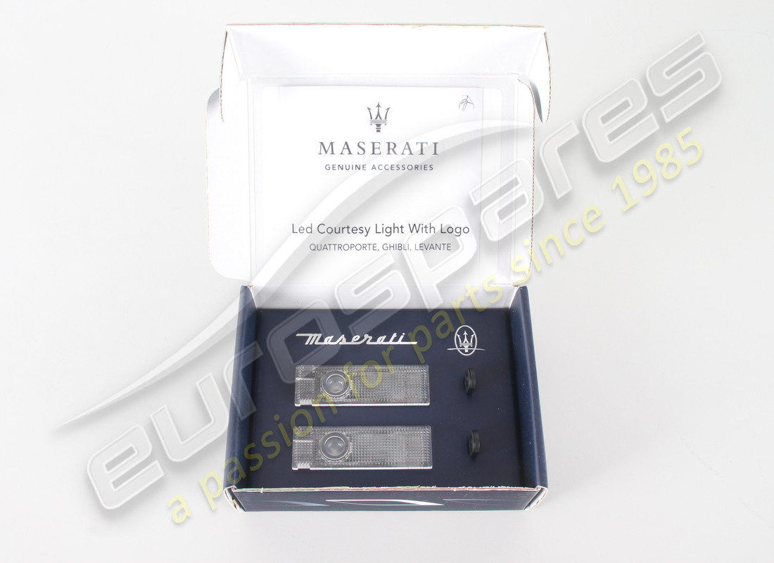neu maserati innenleuchten mit logo-kit. teilenummer 940001126 (1)