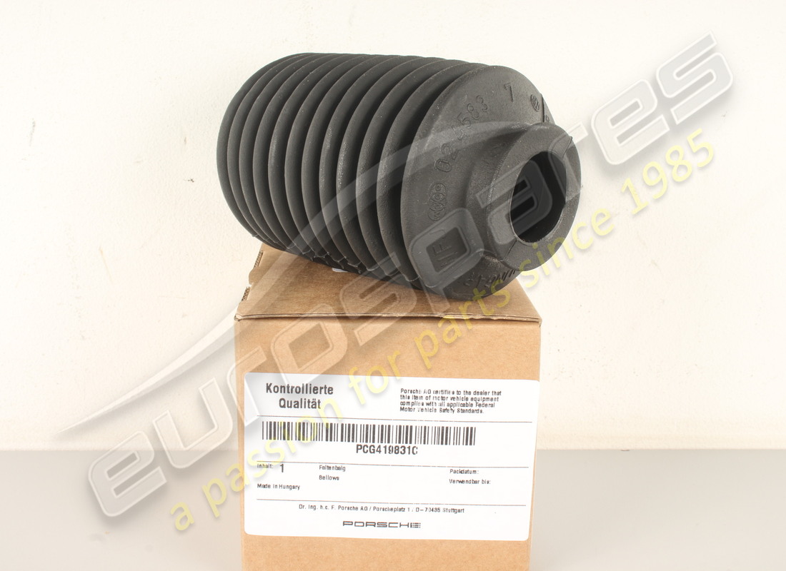 neuer porsche faltenbalg. teilenummer pcg419831c (2)
