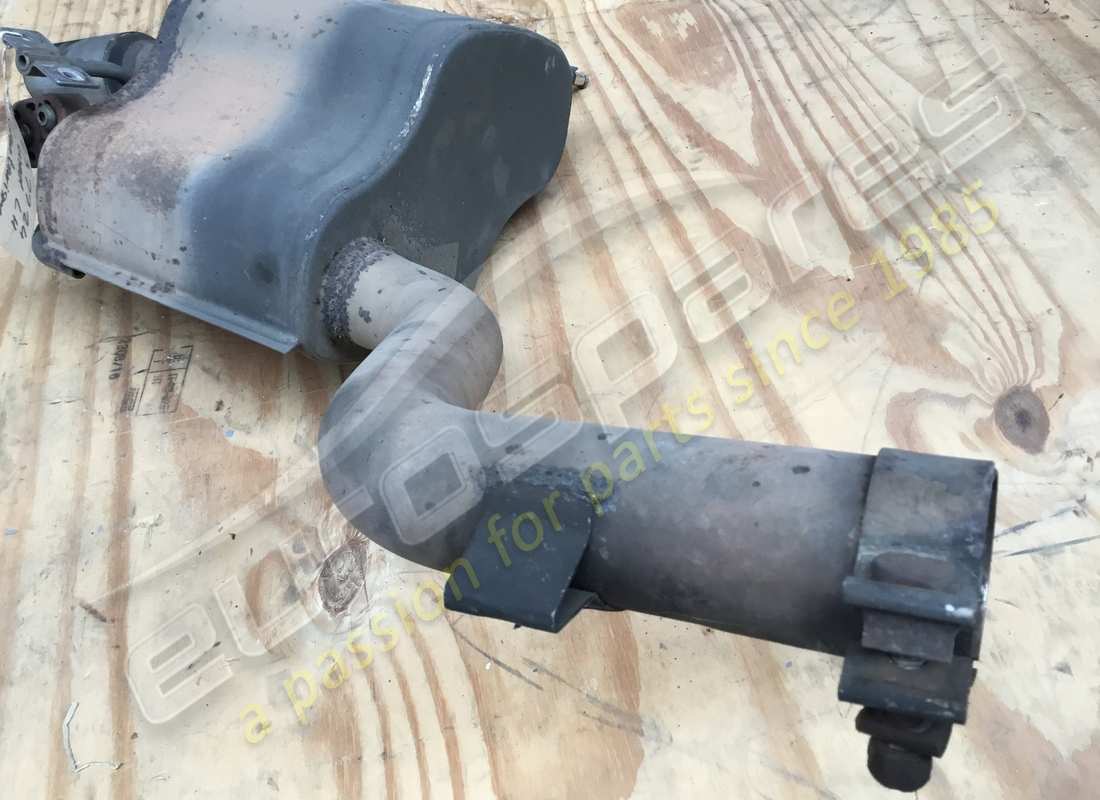 gebrauchter maserati hinterer schalldämpfer links. teilenummer 237724 (5)