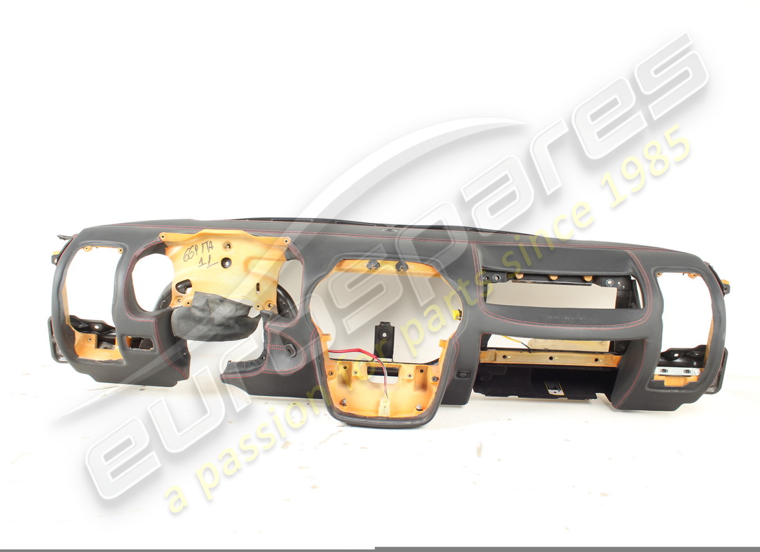 VERWENDET Ferrari DASHBOARD . TEILENUMMER 676850.. (1)