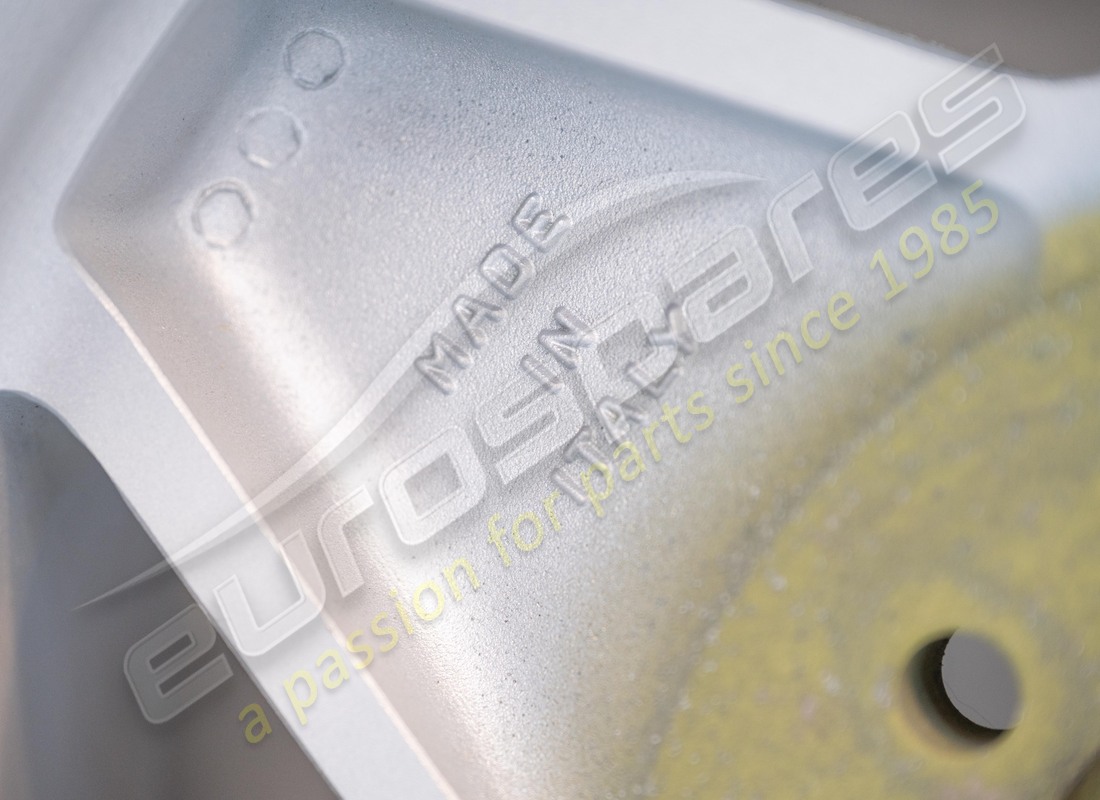 NEUES (SONSTIGES) FERRARI HINTERRAD (9X15). TEILENUMMER 109193 (6) neues (sonstiges) ferrari hinterrad (9x15). teilenummer 109193 (6)