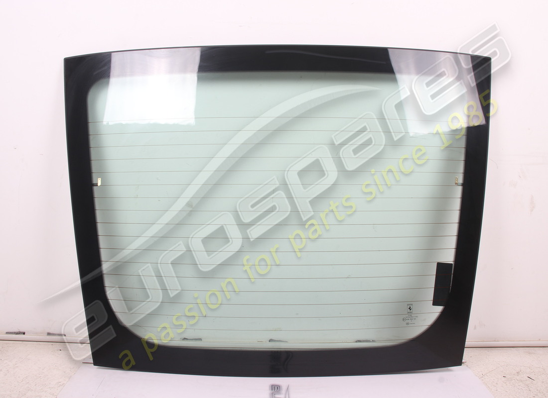 used ferrari complete rear screen. part number 762704 (1)