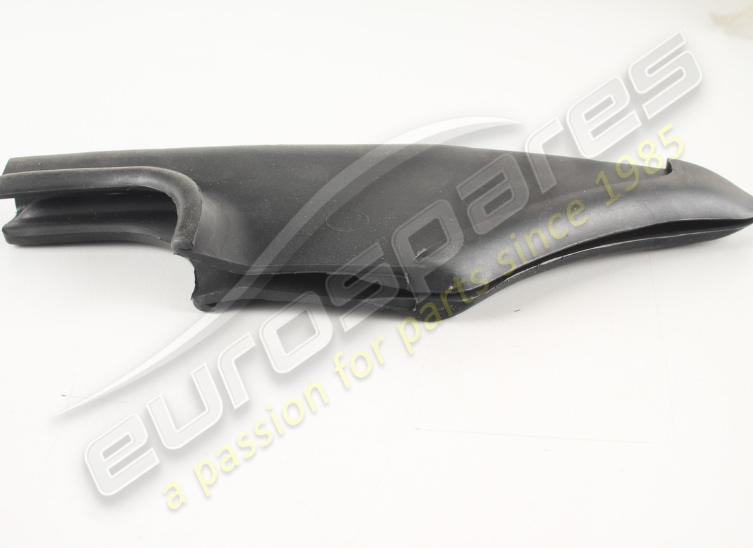 neue ferrari rechte türdichtung. teilenummer 62212900 (2)