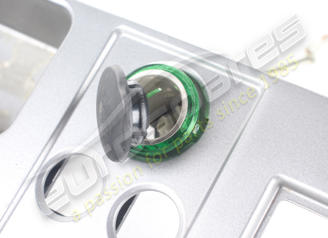 VERWENDET FERRARI TUNNELPLATTE – GÜLTIG FÜR F1-. TEILENUMMER 69174100 (10) verwendet ferrari tunnelplatte – gültig für f1-. teilenummer 69174100 (10)