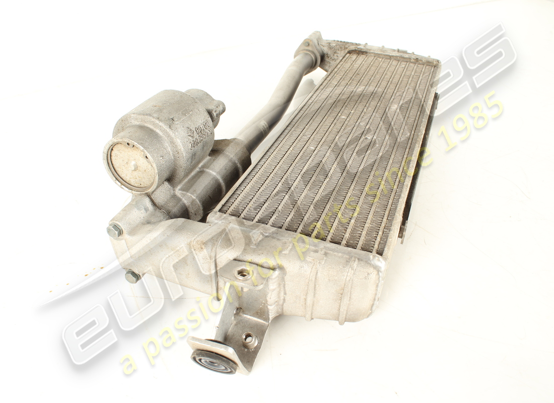 gebrauchter lamborghini ölkühler. teilenummer 400117015 (2)