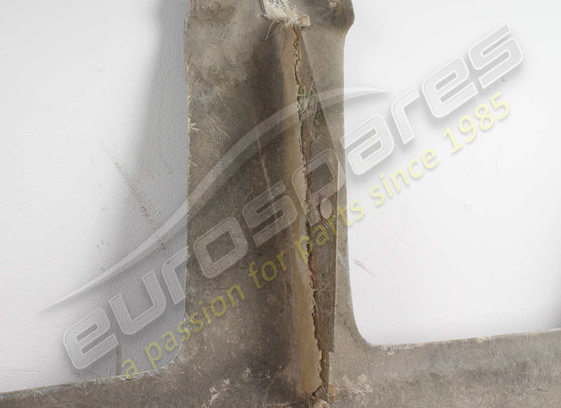 neuer ferrari spoyler. teilenummer 61691900 (9)