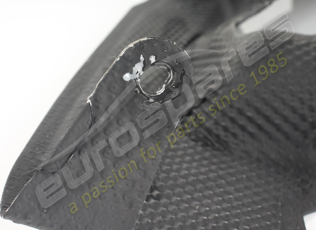 GEBRAUCHTER LAMBORGHINI DÄMPFUNGS-SBBR-LEUCHTE-FLANSCH. TEILENUMMER 4T0863778C (4) gebrauchter lamborghini dämpfungs-sbbr-leuchte-flansch. teilenummer 4t0863778c (4)