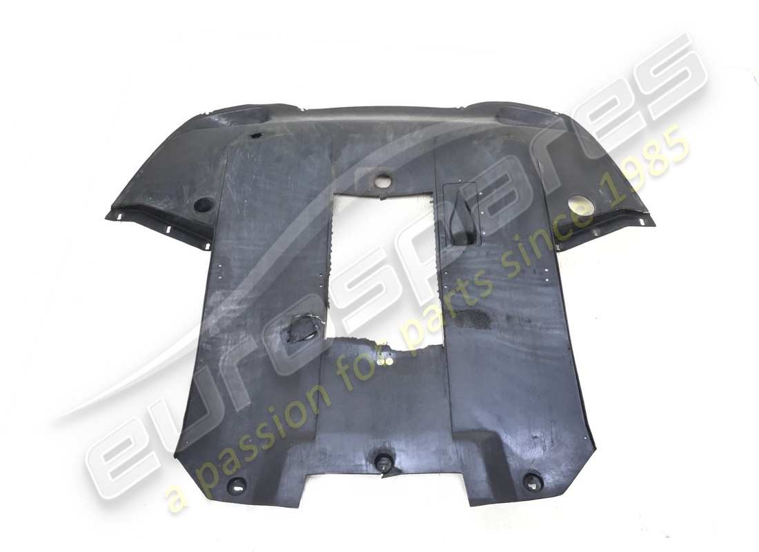 beschädigter ferrari vorderer aerodynamischer boden. teilenummer 65663900 (2)