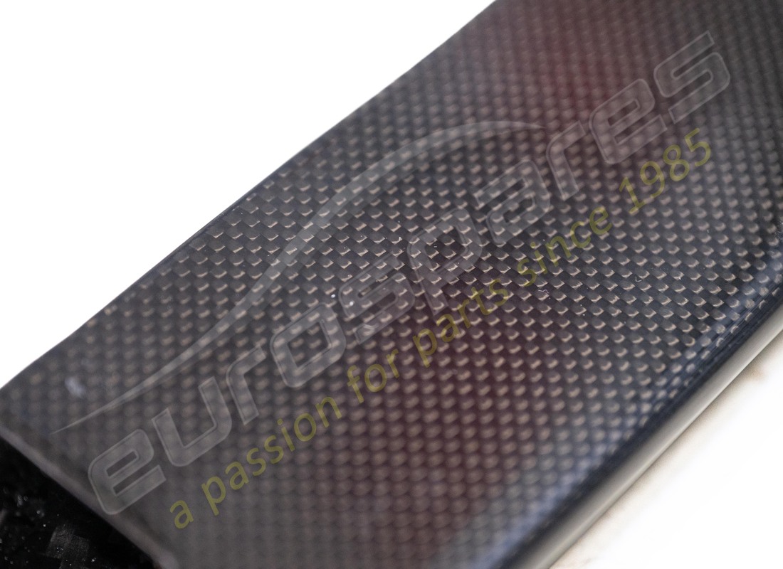 gebrauchter ferrari frontspoiler aus kohlefaser. teilenummer 963231 (5)