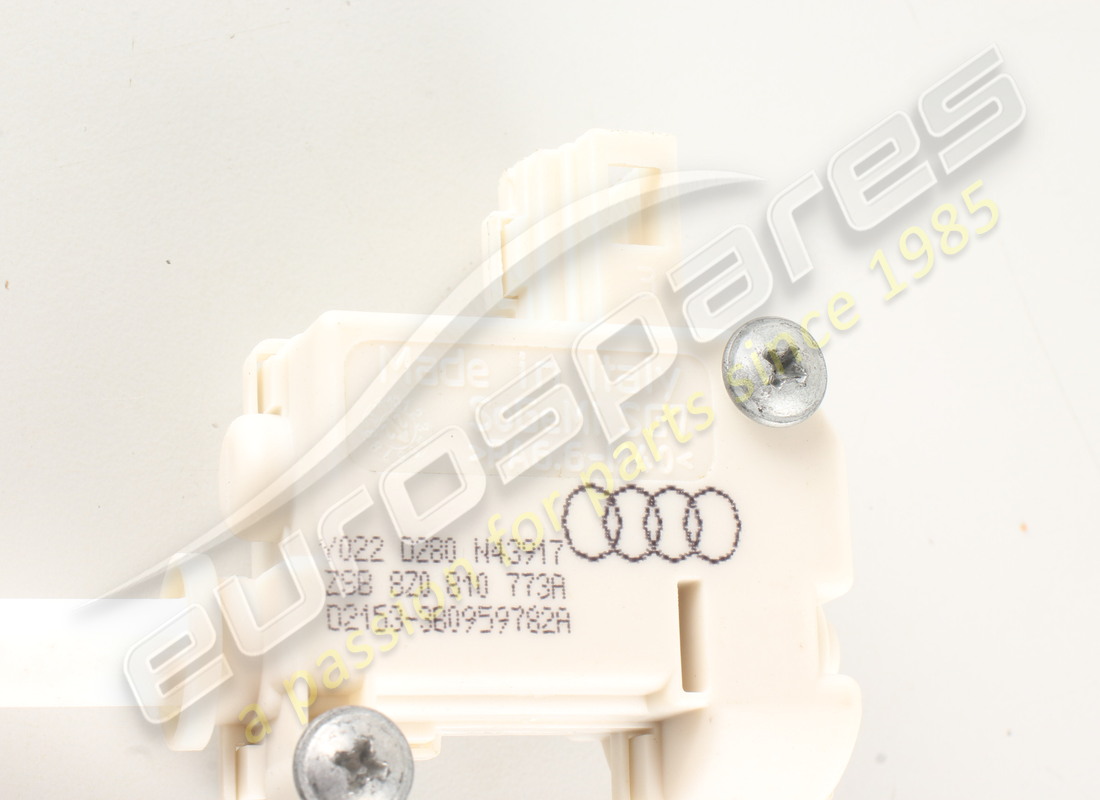 neuer lamborghini-motor. teilenummer 8z0810773a (3)