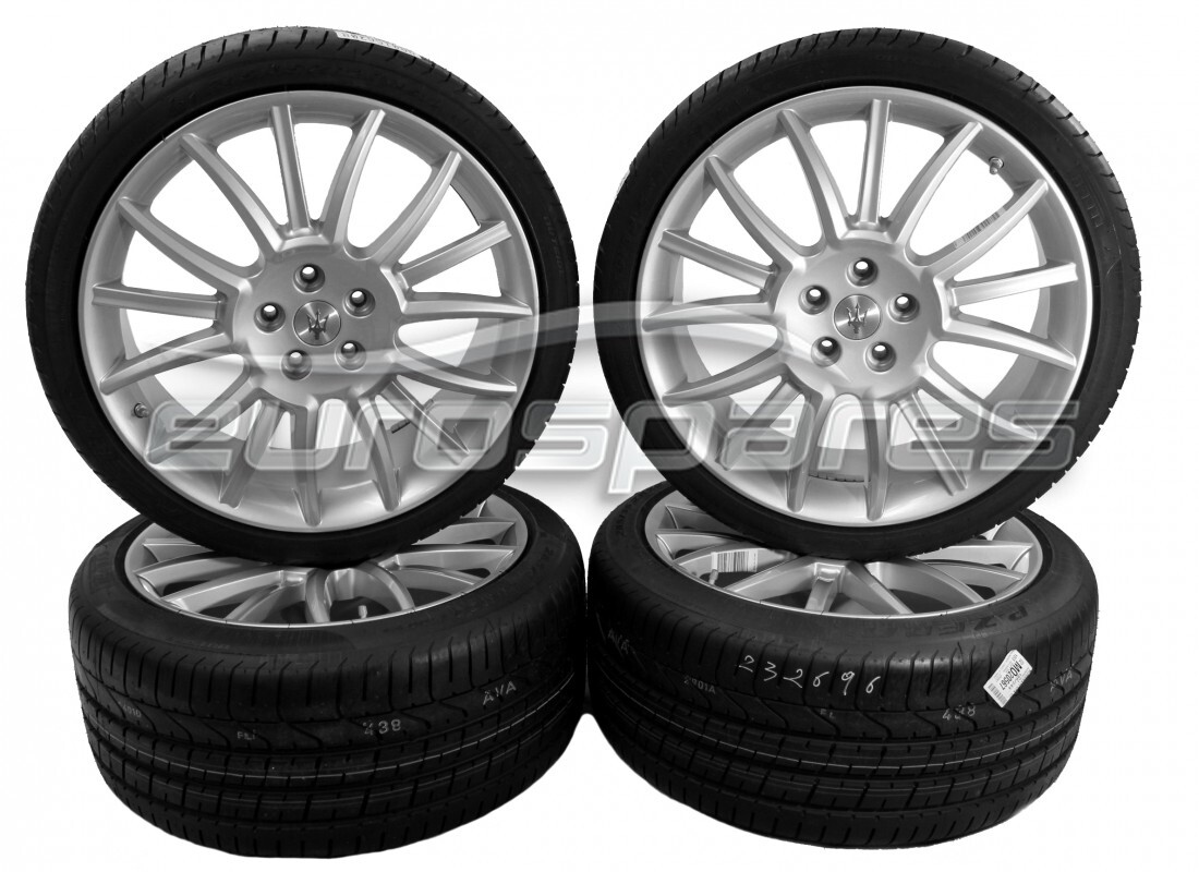 neu maserati 20 radsatz. teilenummer 980156308a (1)