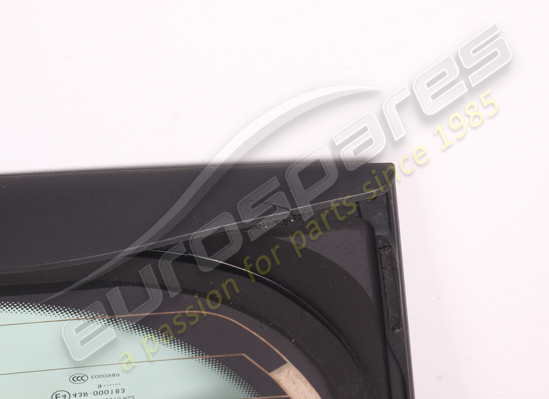 used ferrari complete rear screen. part number 762704 (5)