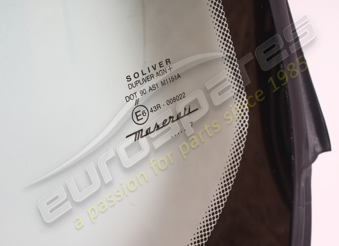 neue maserati rhd-windschutzscheibe. teilenummer 67746400 (2)