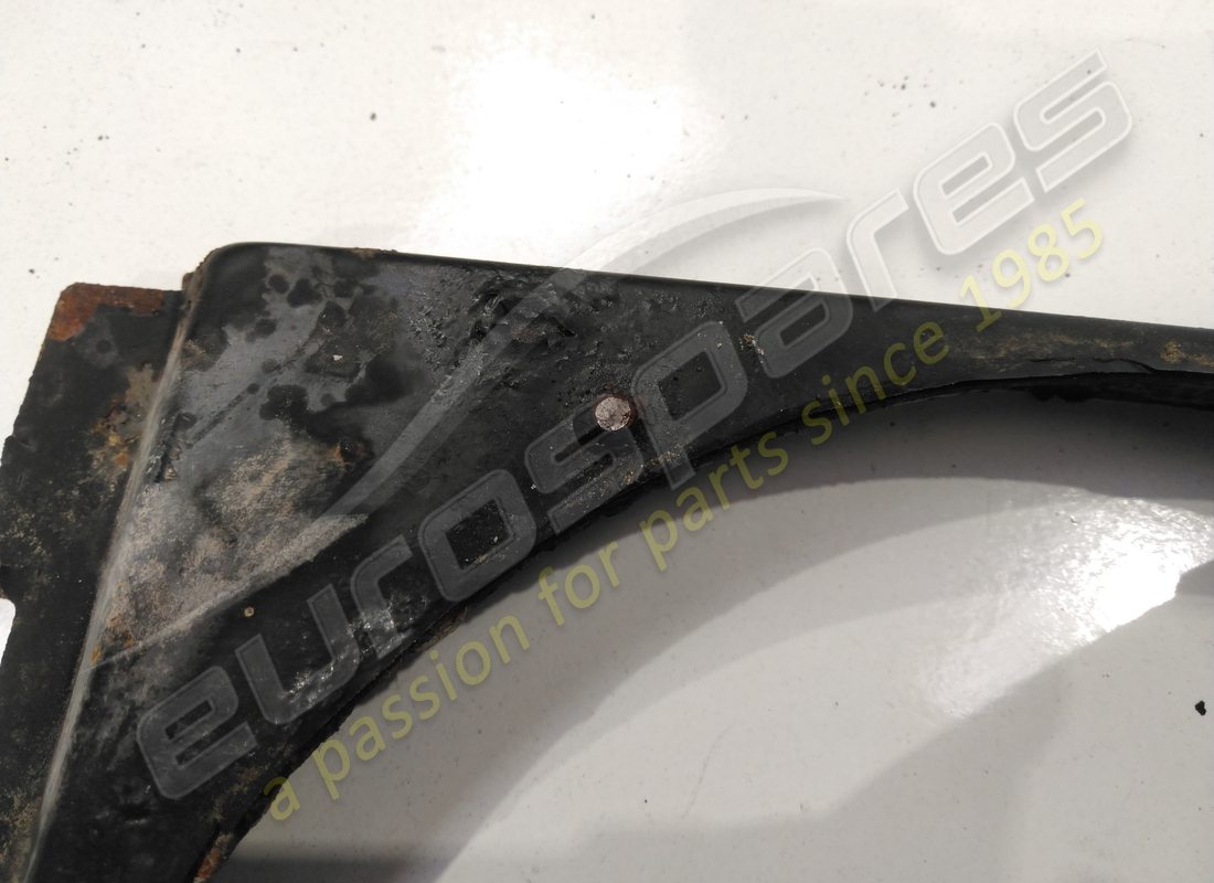 beschädigte ferrari haube für elektrofan. teilenummer 168820 (2)