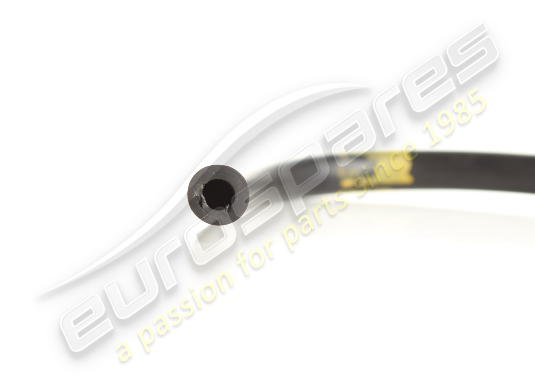 gebrauchtes ferrari gummirohr. teilenummer 330004 (1)