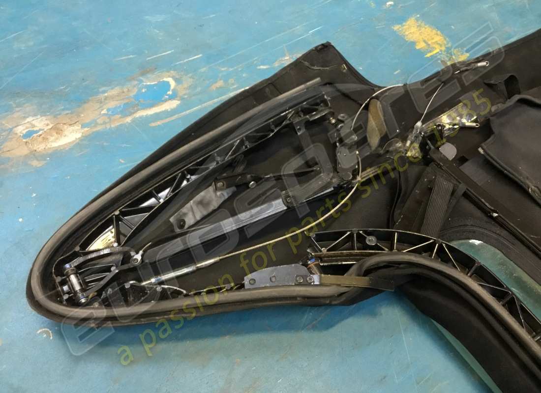 verwendet ferrari komplette schwarze aussenverkleidung. teilenummer 66374600 (7)