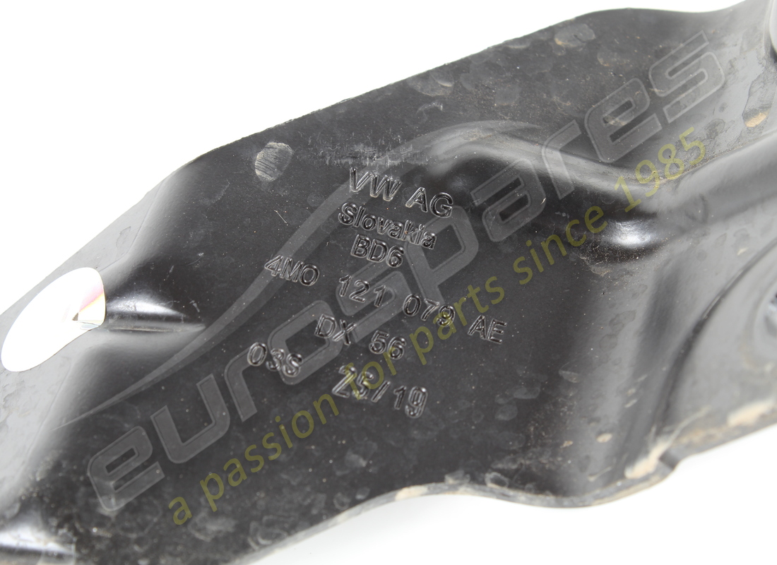 GEBRAUCHTE LAMBORGHINI HALTERPLATTE. TEILENUMMER 4M0121079AE (2) gebrauchte lamborghini halterplatte. teilenummer 4m0121079ae (2)