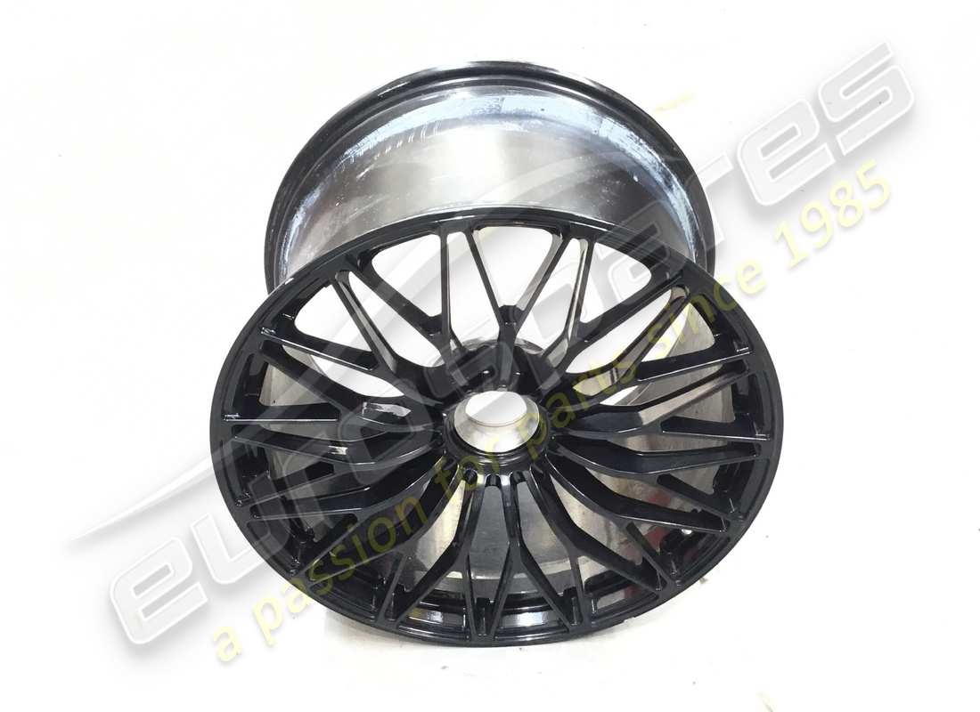 VERWENDETES Lamborghini HINTERRAD. TEILENUMMER 470601017AG (1)