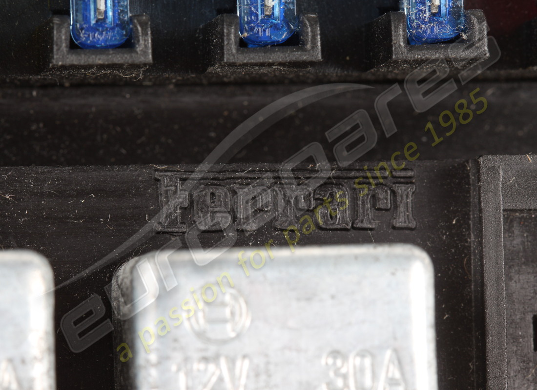 neue ferrari sicherungskastenbaugruppe. teilenummer 132203 (9)