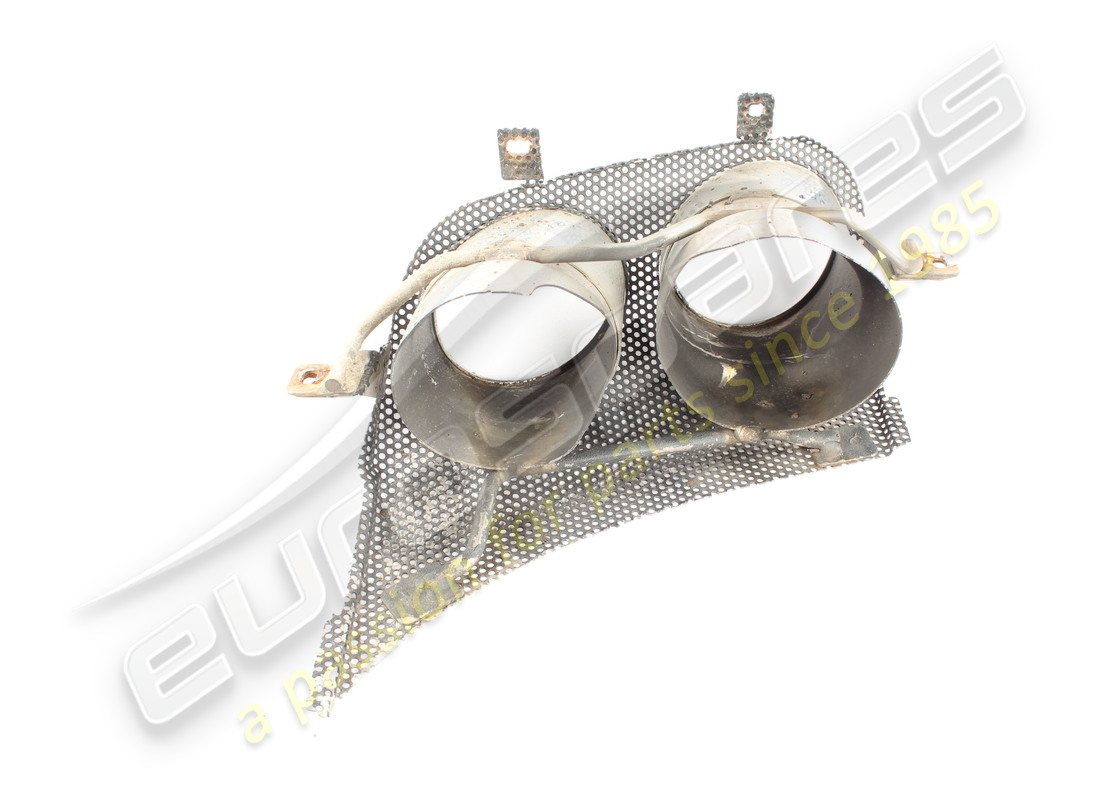 gebrauchte maserati rh auspuffabdeckung. teilenummer 670104468 (2)