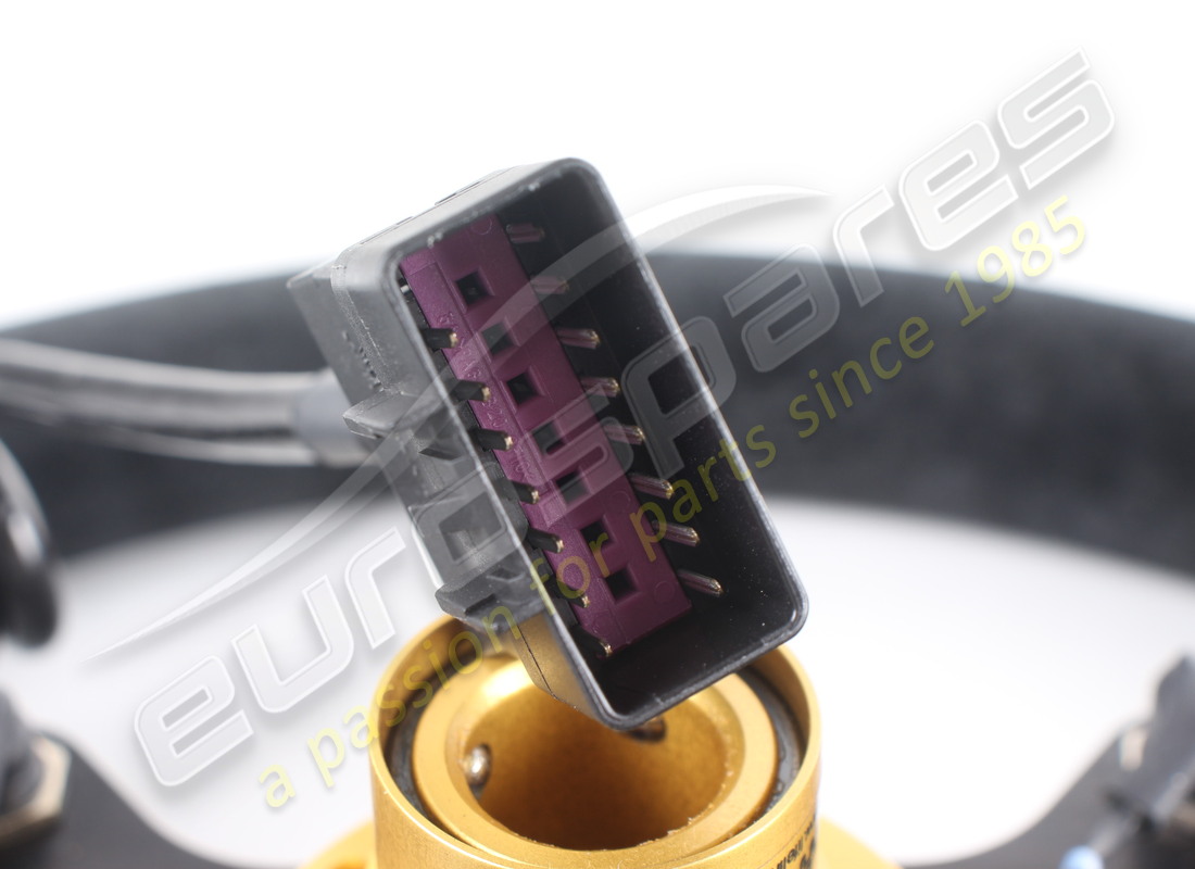 NEUES FERRARI KOMPLETTES LENKRAD. TEILENUMMER 272167 (10) neues ferrari komplettes lenkrad. teilenummer 272167 (10)