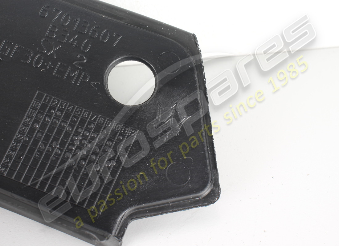 neues maserati linksformteil. teilenummer 670142160 (7)