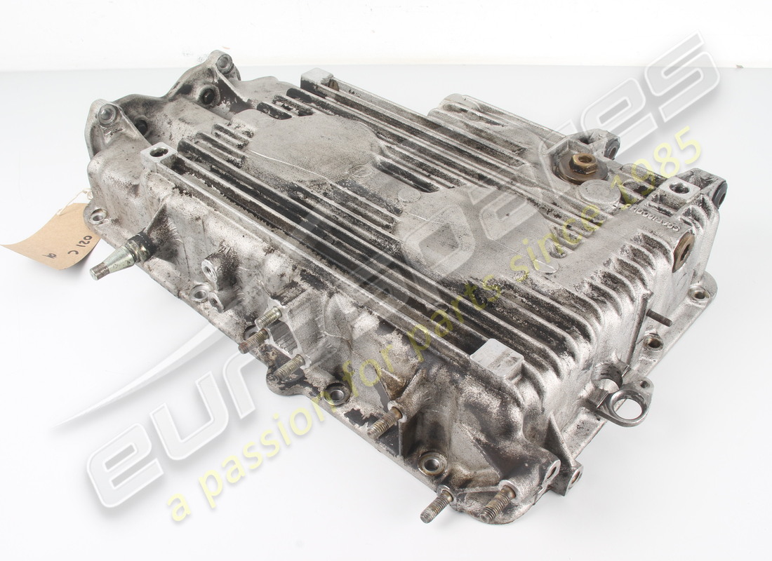 GEBRAUCHT Ferrari SUMP . TEILENUMMER 137767 (1)