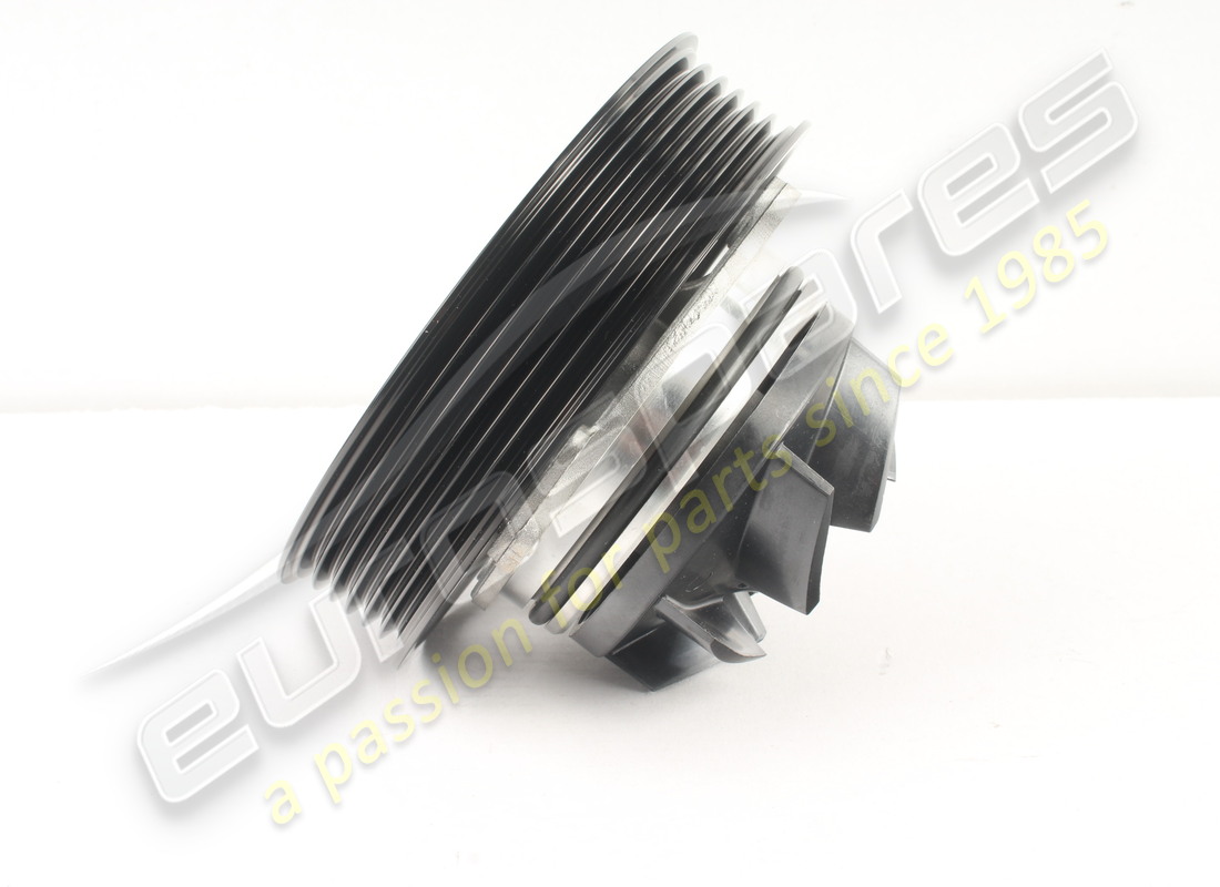 NEUE FERRARI WASSERPUMPE KOMPLETT. TEILENUMMER 918319 (3) neue ferrari wasserpumpe komplett. teilenummer 918319 (3)