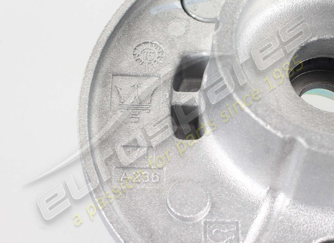 neu maserati obere montage. teilenummer 670034710 (3)