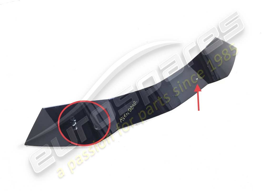 BESCHÄDIGTER Lamborghini HECKSPOILER. TEILENUMMER 470827933 (1)