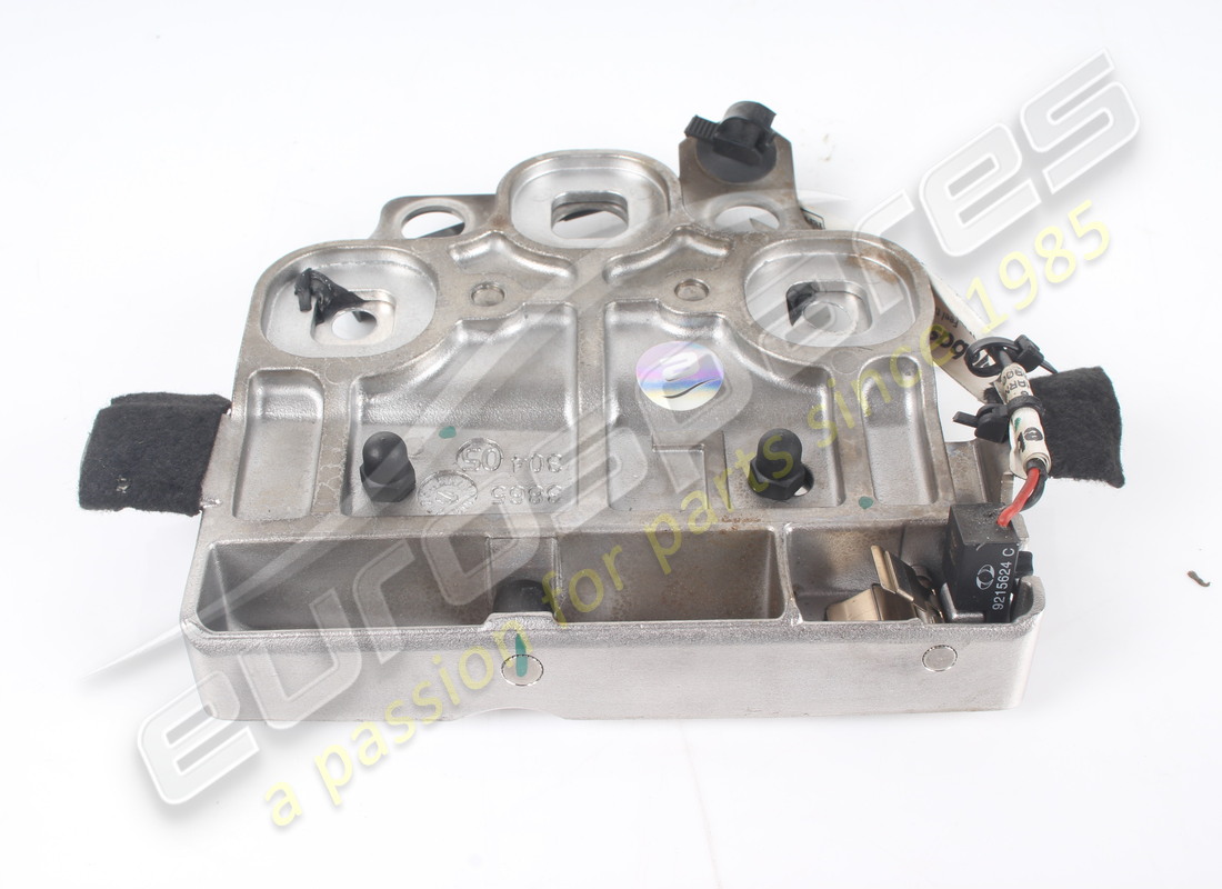 GEBRAUCHT FERRARI SCHLIESSSTÜCK LINKS KOMPLETT. TEILENUMMER 83977900 (4) gebraucht ferrari schliessstück links komplett. teilenummer 83977900 (4)