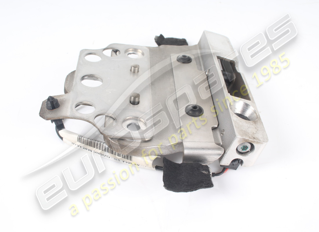 GEBRAUCHT FERRARI SCHLIESSSTÜCK LINKS KOMPLETT. TEILENUMMER 83977900 (2) gebraucht ferrari schliessstück links komplett. teilenummer 83977900 (2)