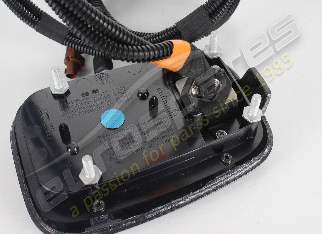 neues ferrari nebelhecklicht. teilenummer 313974 (2)