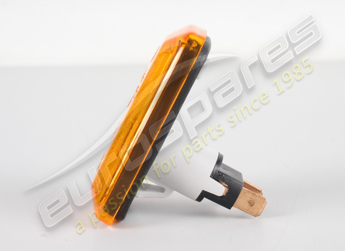 new porsche turn signal repeater - yellow - d - mj 1981>>. part number 4a0949101 (3)
