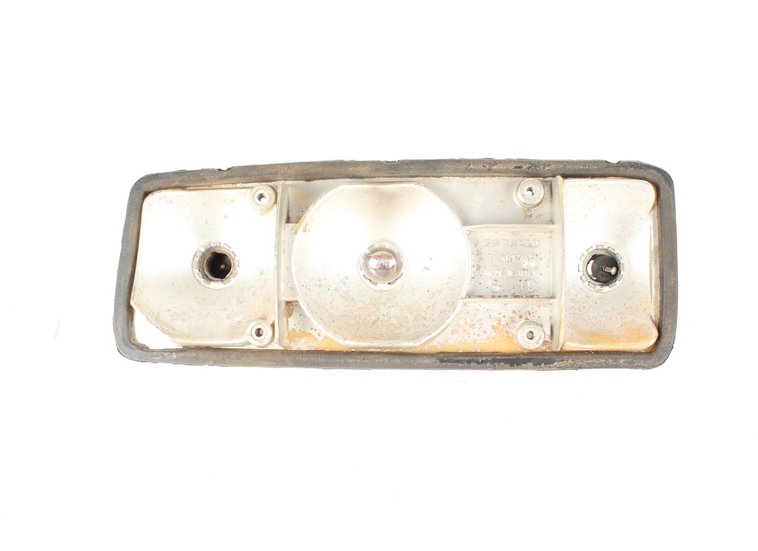 GEBRAUCHT Maserati RECHTE RÜCKLICHTBAUGRUPPE . TEILENUMMER 006744064 (1)