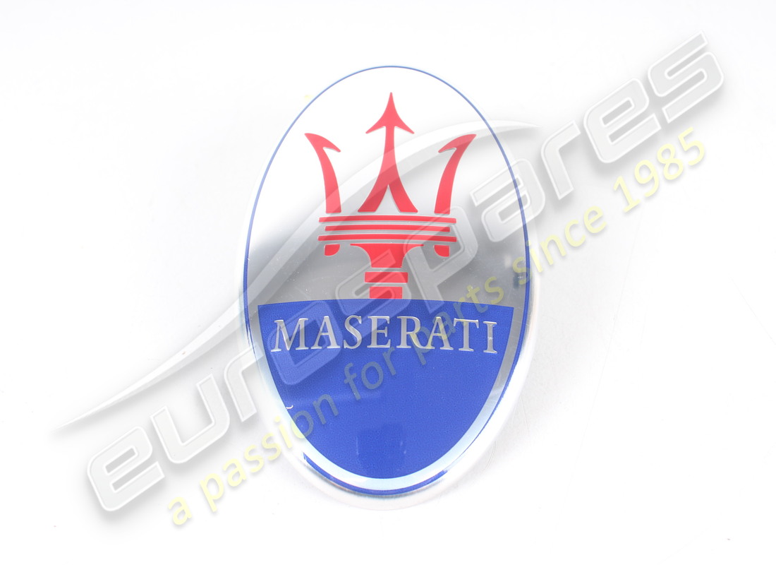 neues maserati emblem m161. teilenummer 670106516 (1)