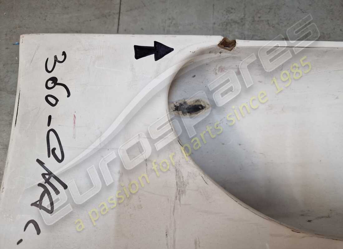 neu (sonstiges) ferrari rechte türunterabdeckung. teilenummer 67361010 (2)