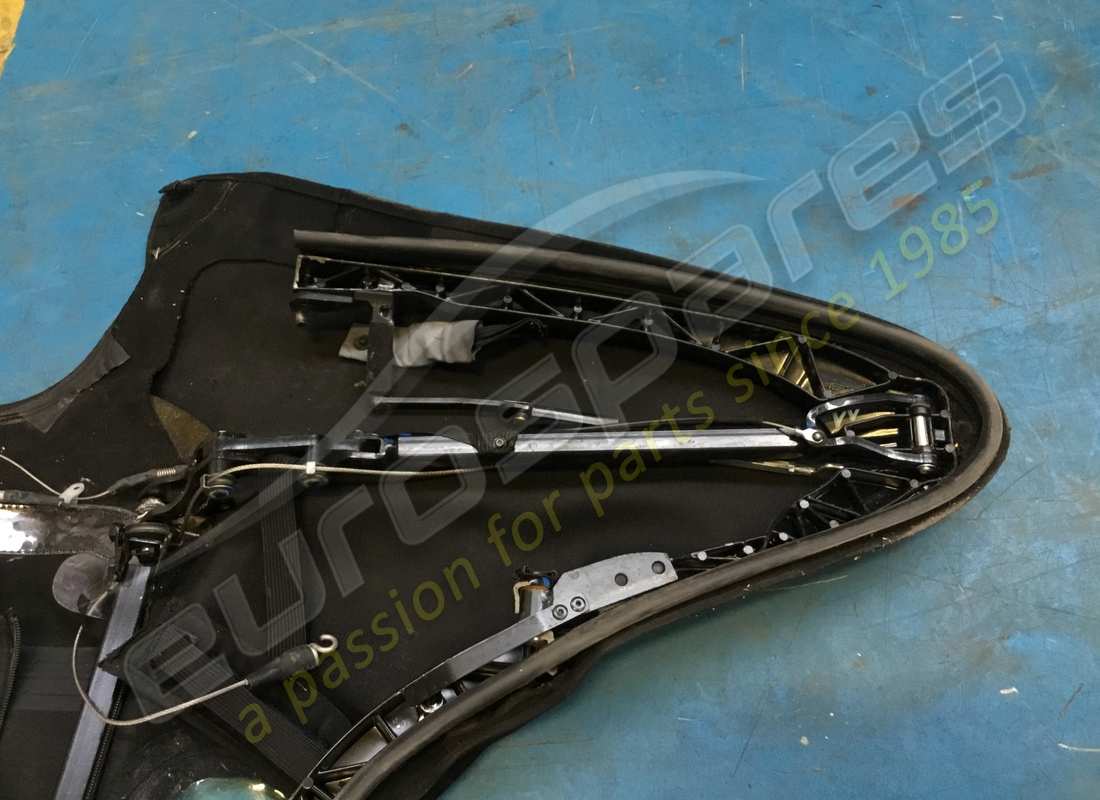 verwendet ferrari komplette schwarze aussenverkleidung. teilenummer 66374600 (8)