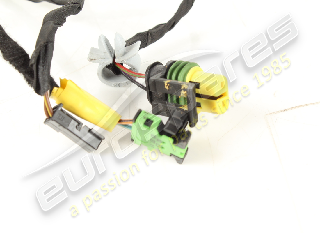 used maserati driver side front door wiring. part number 274633 (3)