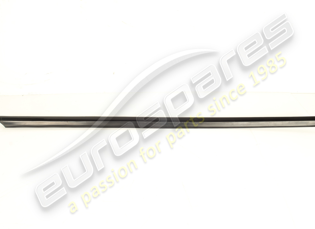 GEBRAUCHT Maserati RECHTE ÄUSSERE GLASSCHABERDICHTUNG . TEILENUMMER 82076000 (1)